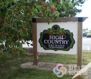 this sign for High Country Orchard in GreenBluff Spokane is digitally printed and looks great